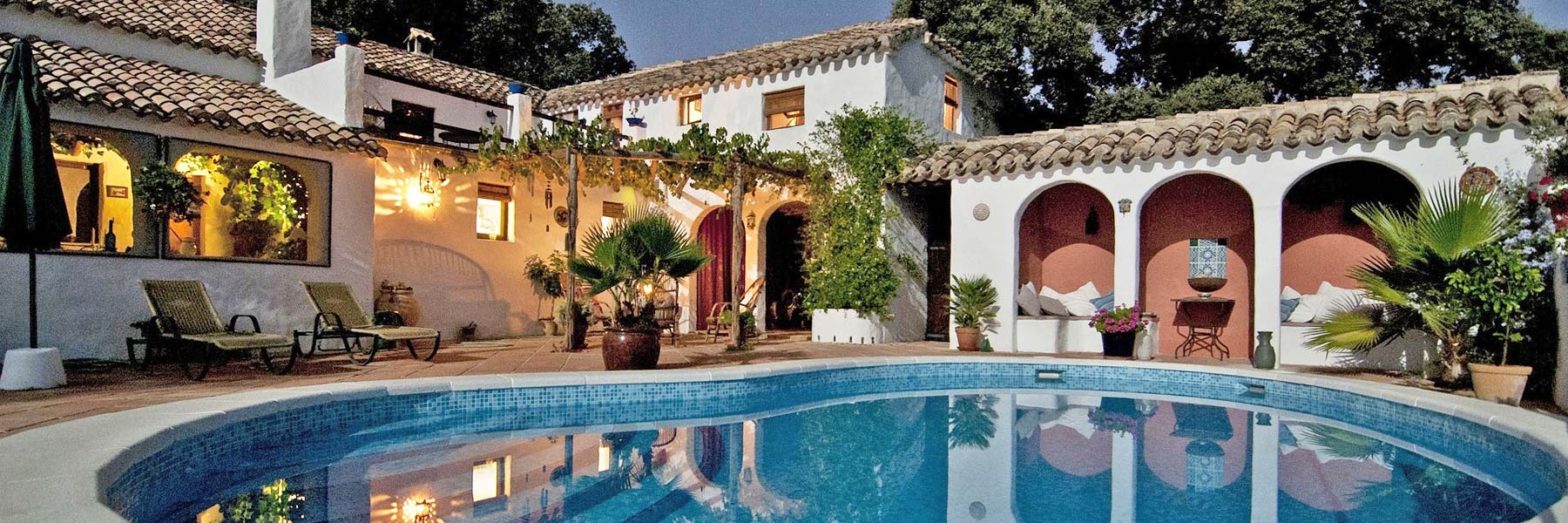 Entretien Piscines Sainte-Maxime : Les Piscines de Laure : Entretien piscines, Sainte-Maxime, Grimaud, Port-Grimaud, les Issambres, Plan de la Tour, entretien piscine